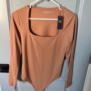 BRAND NEW Abercrombie bodysuit size m